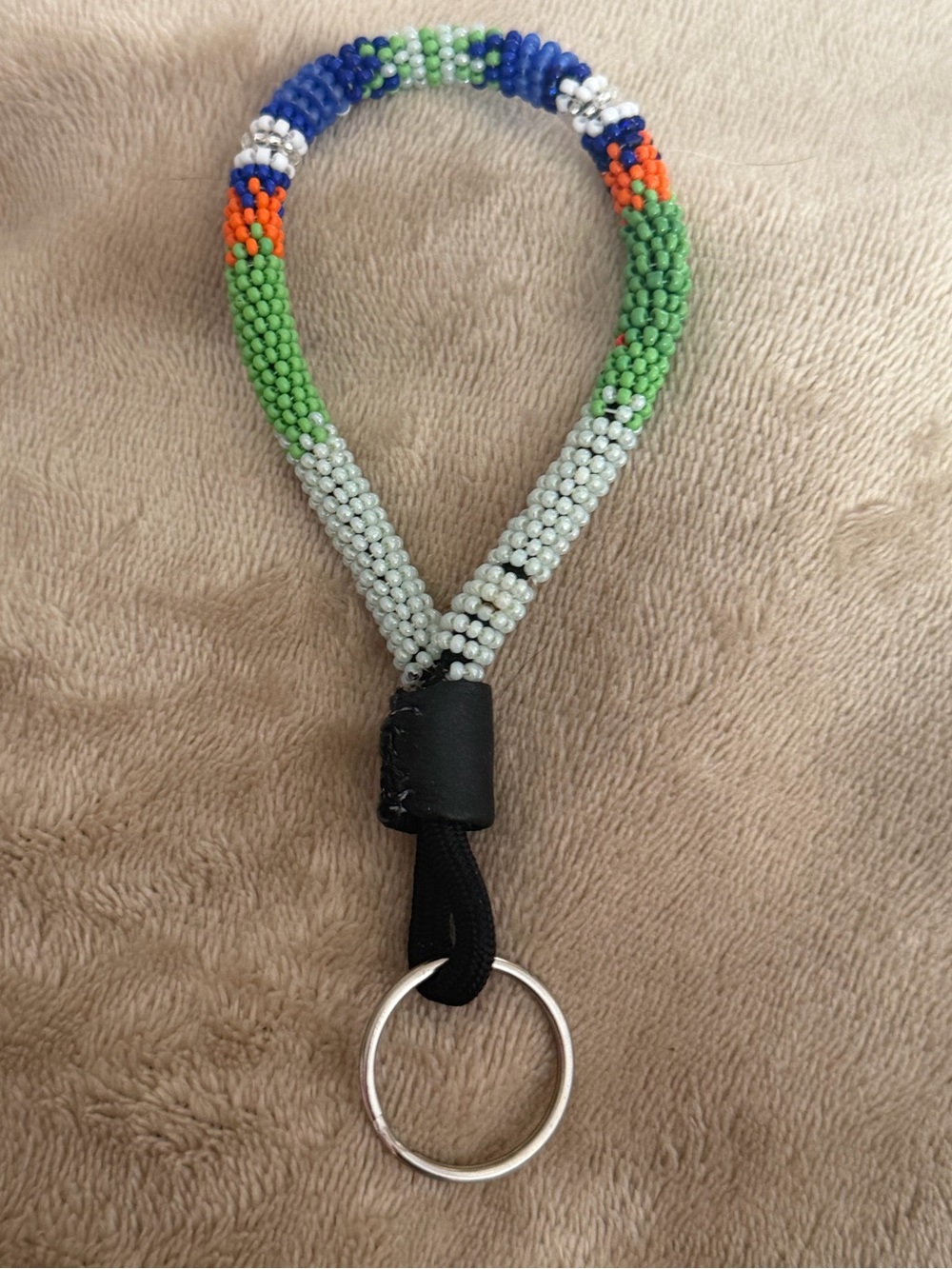 🪡Handmade Indigenous Beaded wristlet / keychain